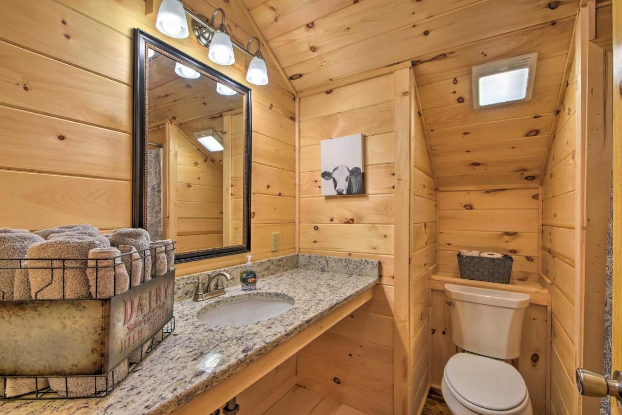 Murphy Cabin With Spacious Deck And Forest Views! Exteriör bild