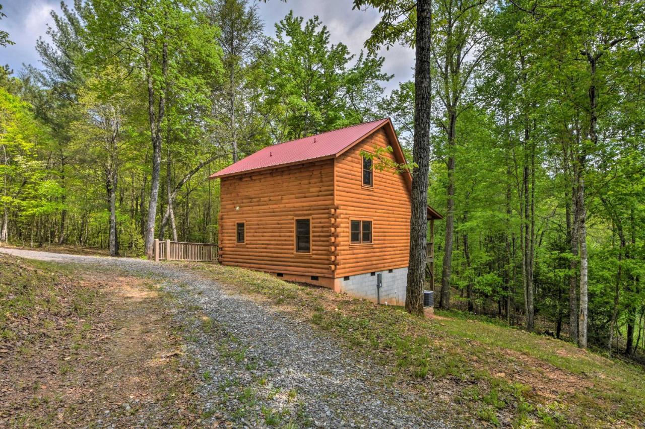 Murphy Cabin With Spacious Deck And Forest Views! Exteriör bild
